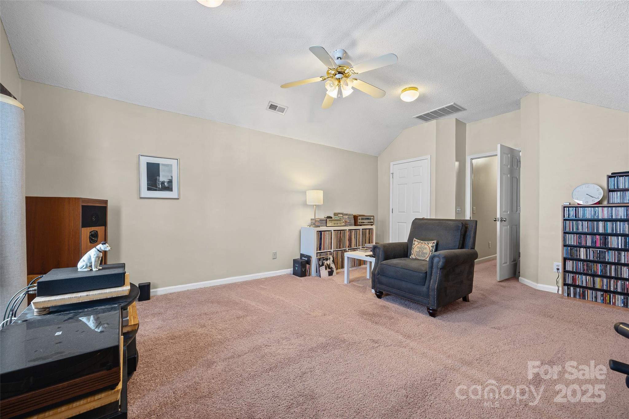 7029 Scuppernong Court Property Photo 22