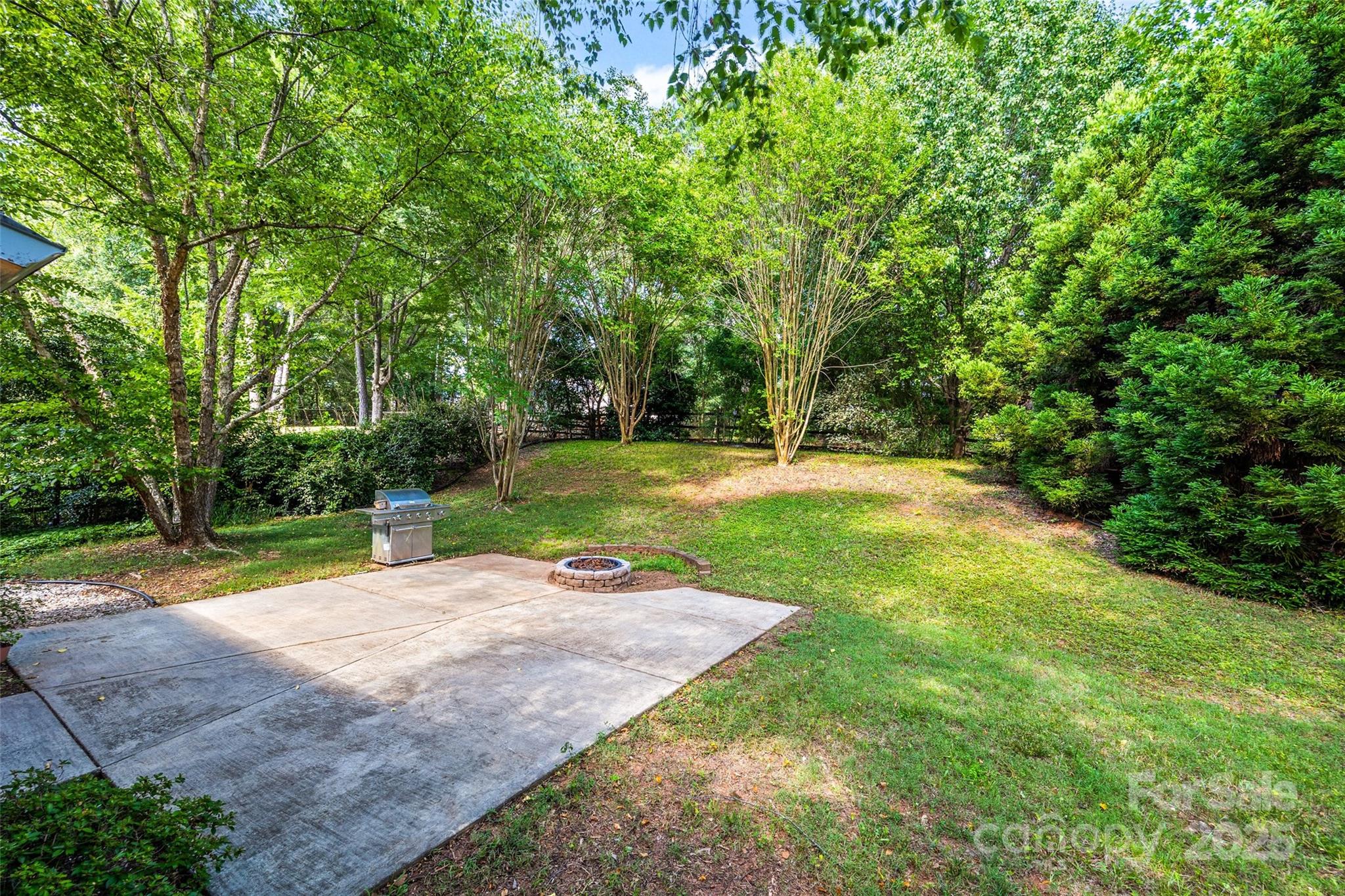 7029 Scuppernong Court Property Photo 25