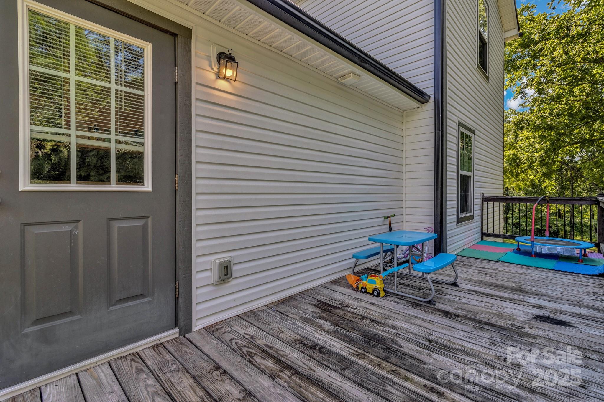 1024 Bear Creek Road Property Photo 23
