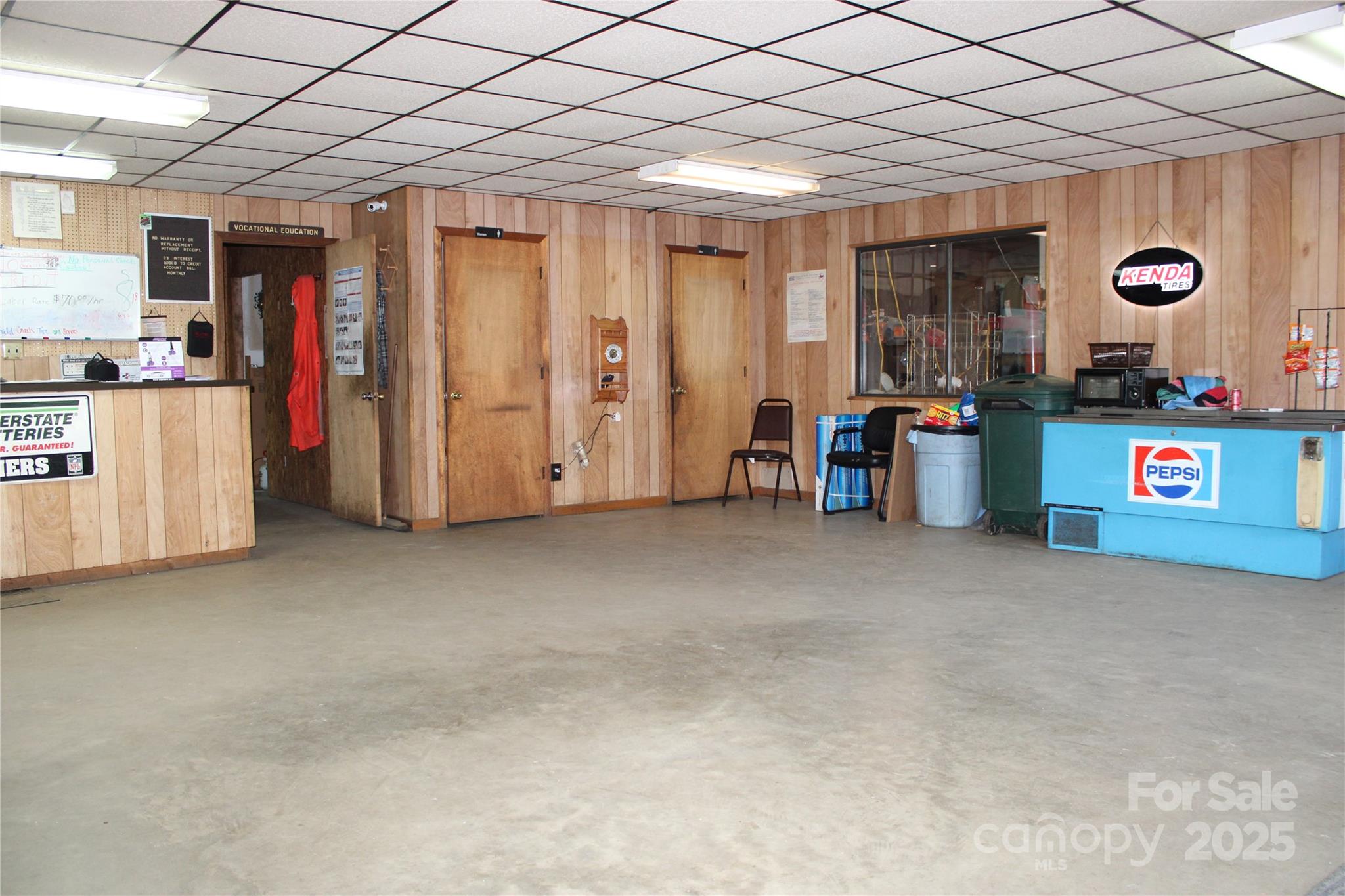 23 Lana Lane Property Photo 6