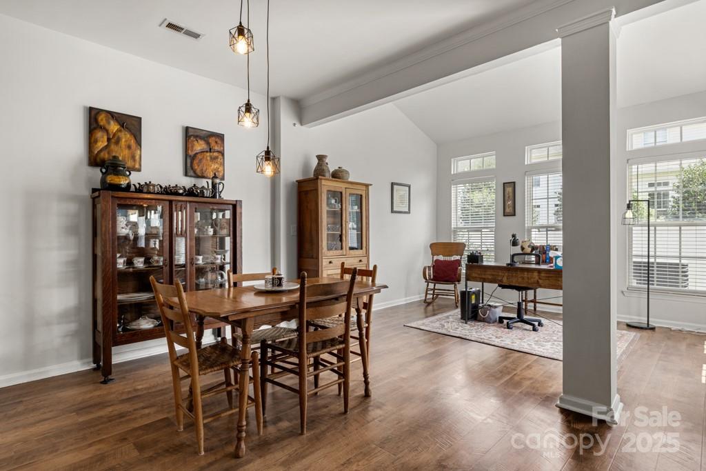6020 Queens Walk Court Property Photo 8