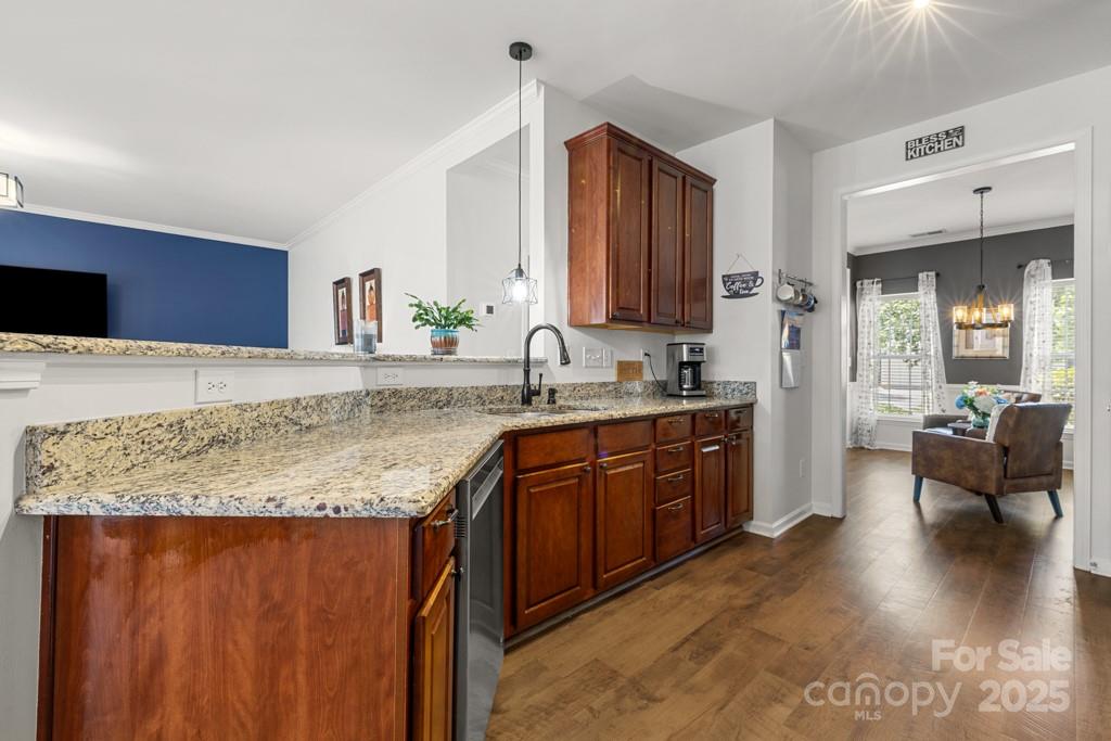 6020 Queens Walk Court Property Photo 11