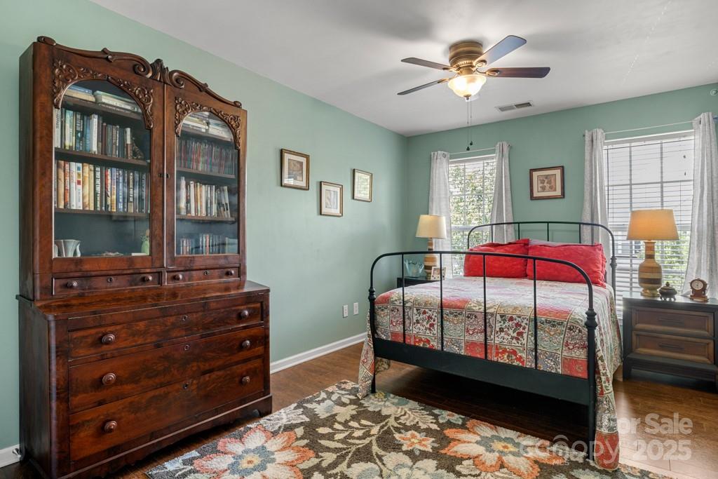 6020 Queens Walk Court Property Photo 16