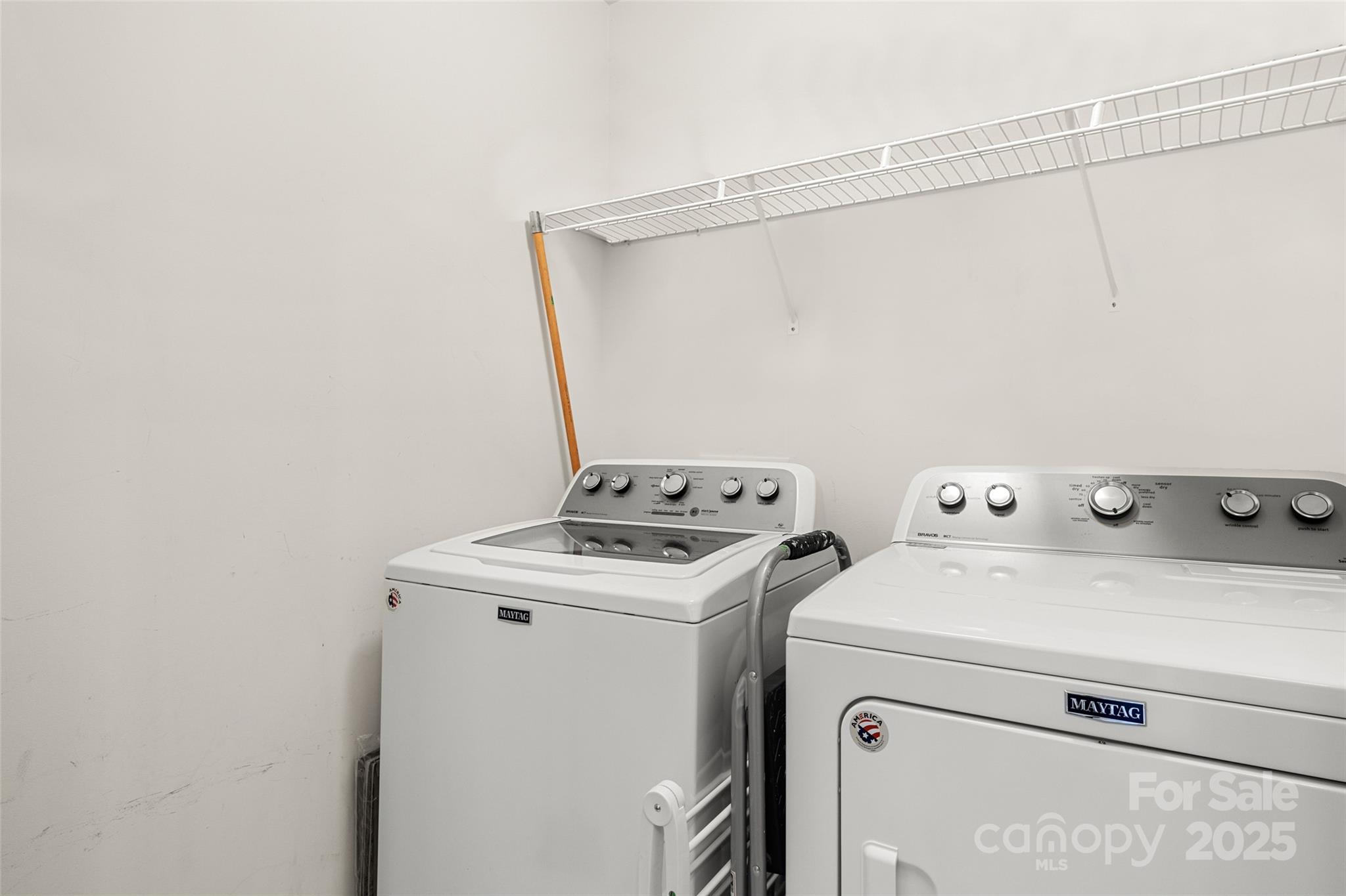 6020 Queens Walk Court Property Photo 23
