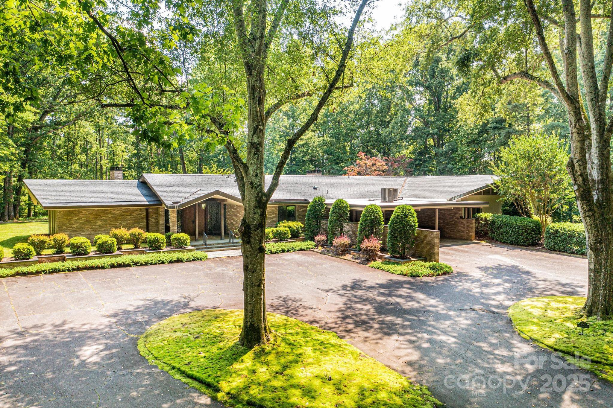 153 Hillhaven Place Property Photo 1