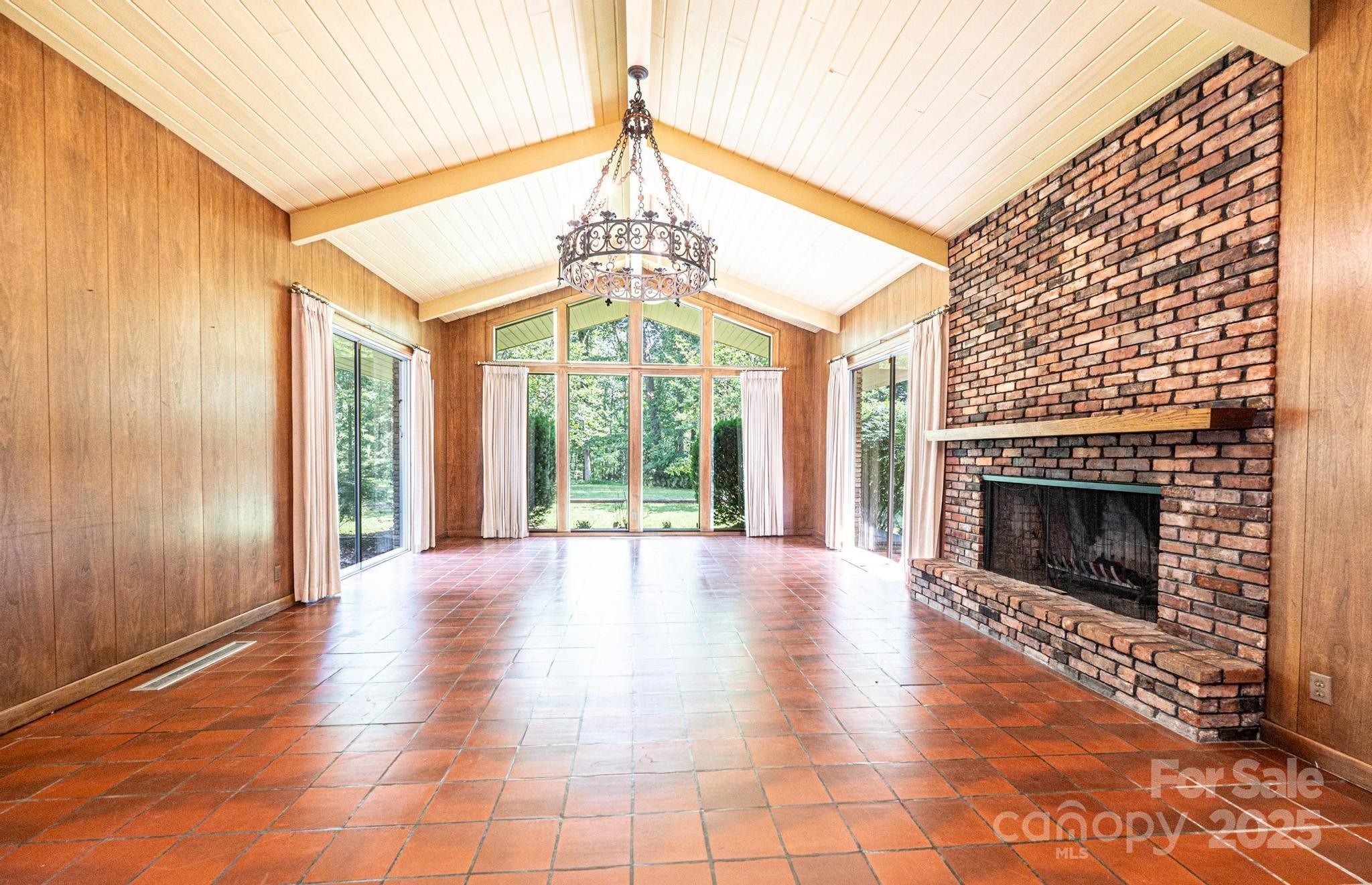 153 Hillhaven Place Property Photo 17