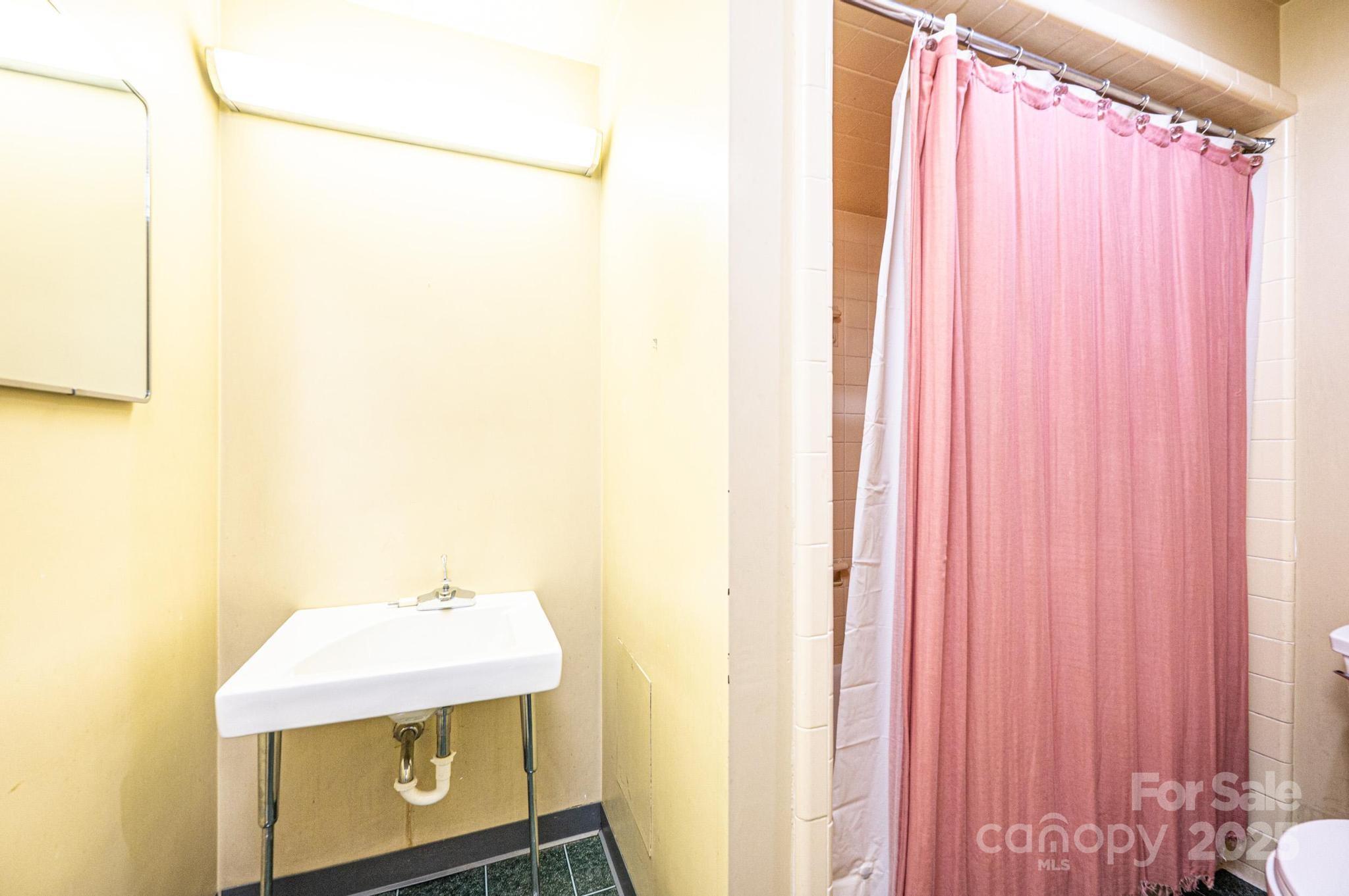 153 Hillhaven Place Property Photo 29