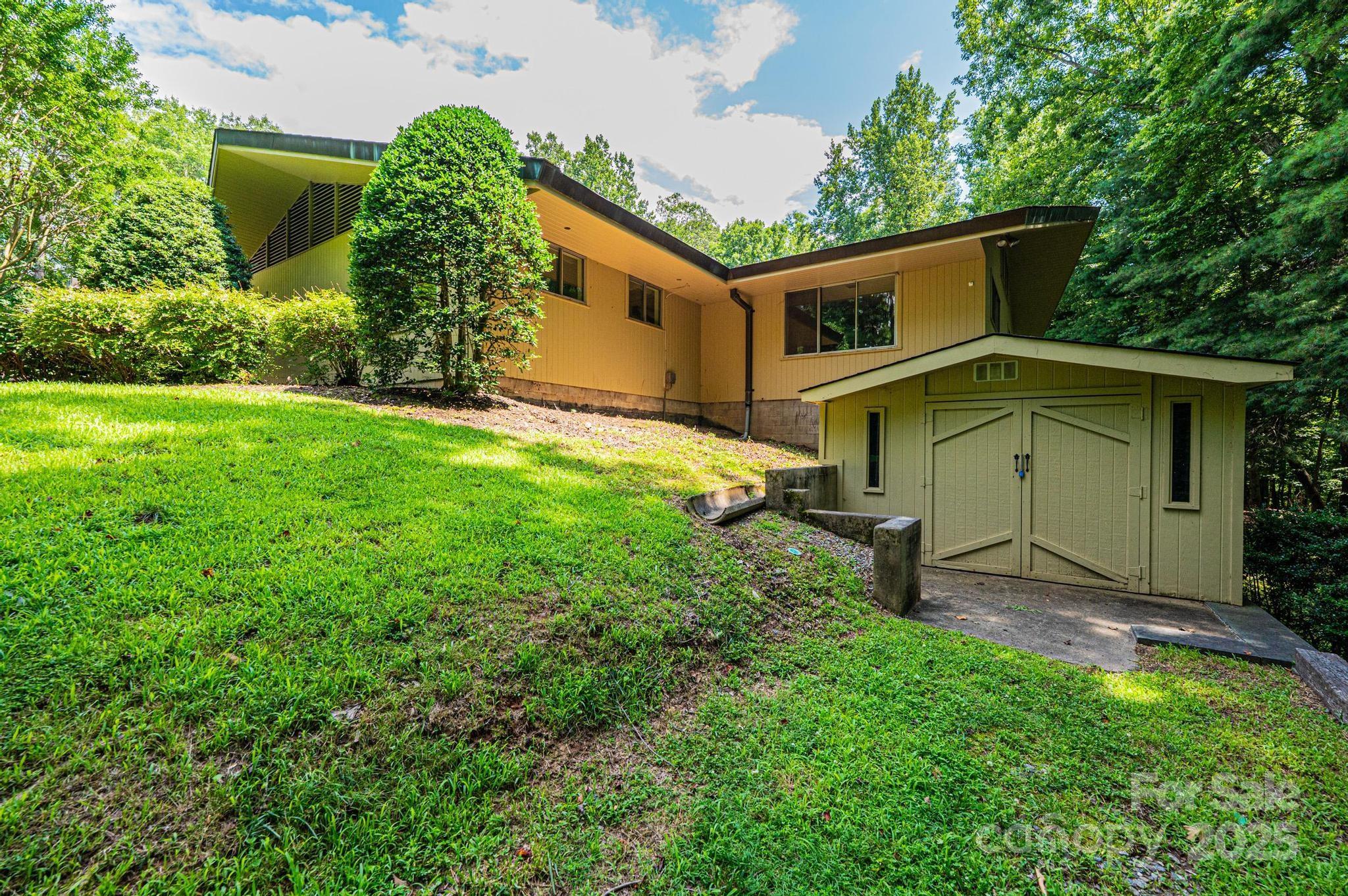 153 Hillhaven Place Property Photo 40