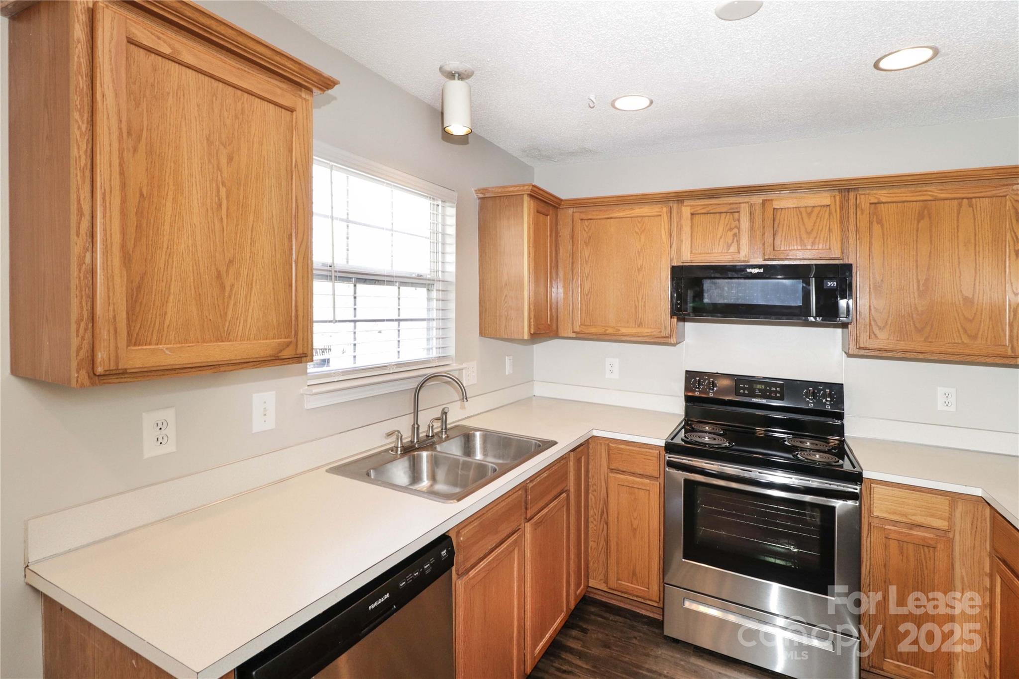 771 Rebecca Jane Drive Property Photo 12