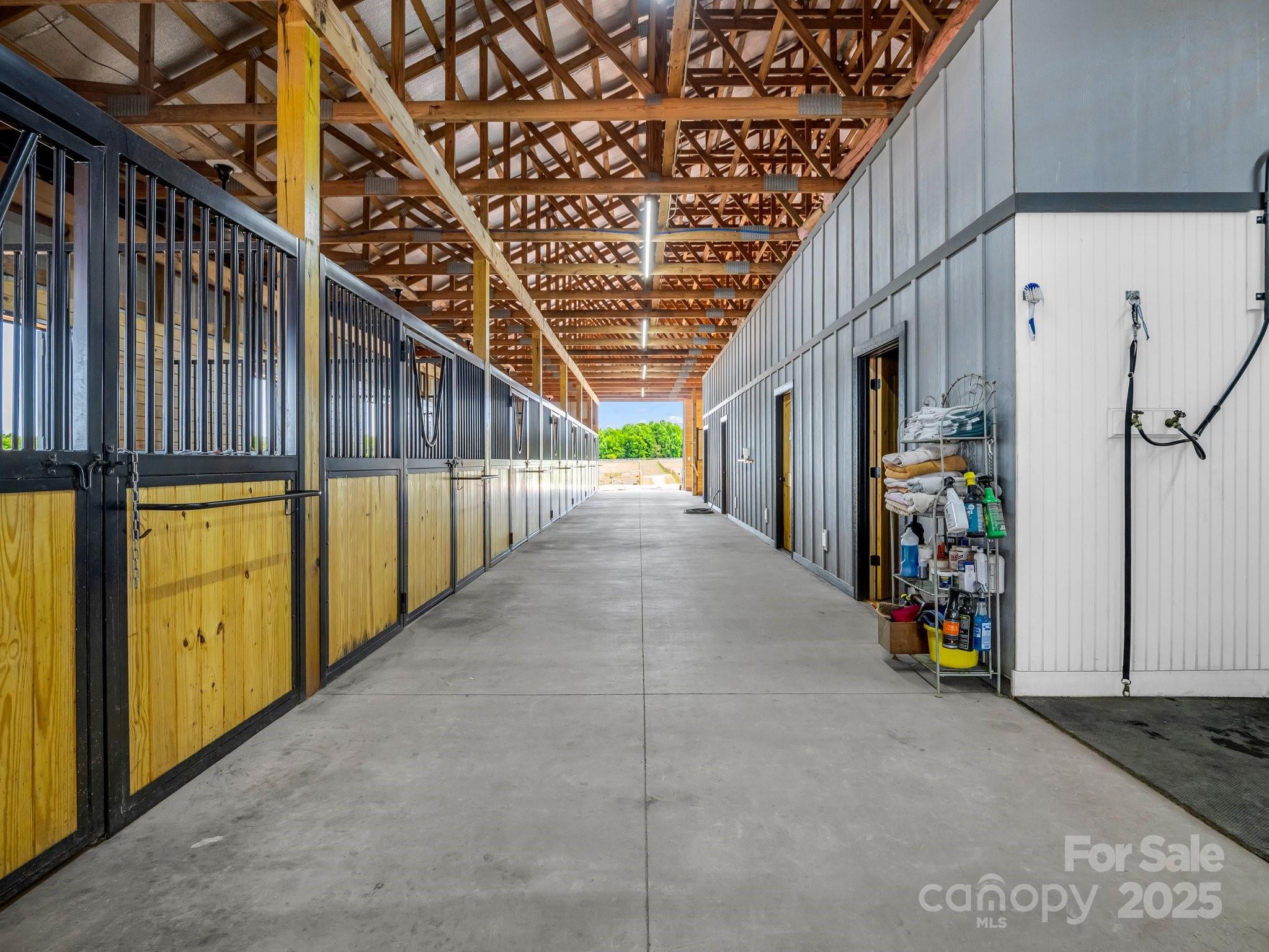 1550 Airport Road Property Photo 4