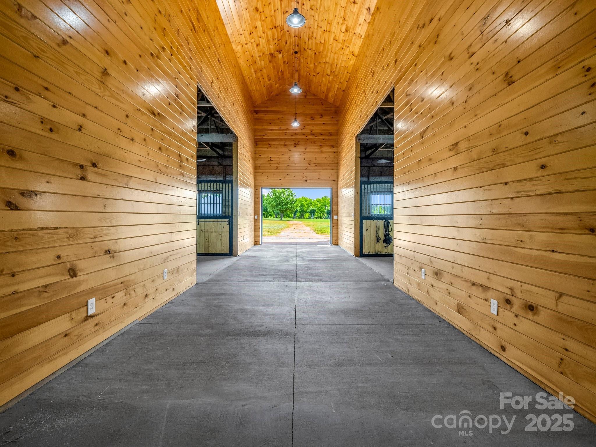 1550 Airport Road Property Photo 14
