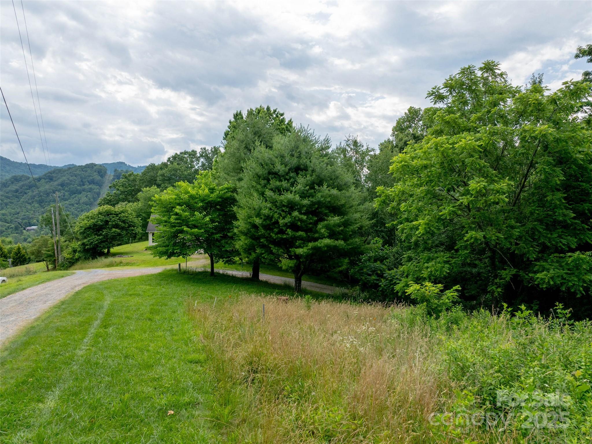 40 Sedgefield Place Property Photo 3