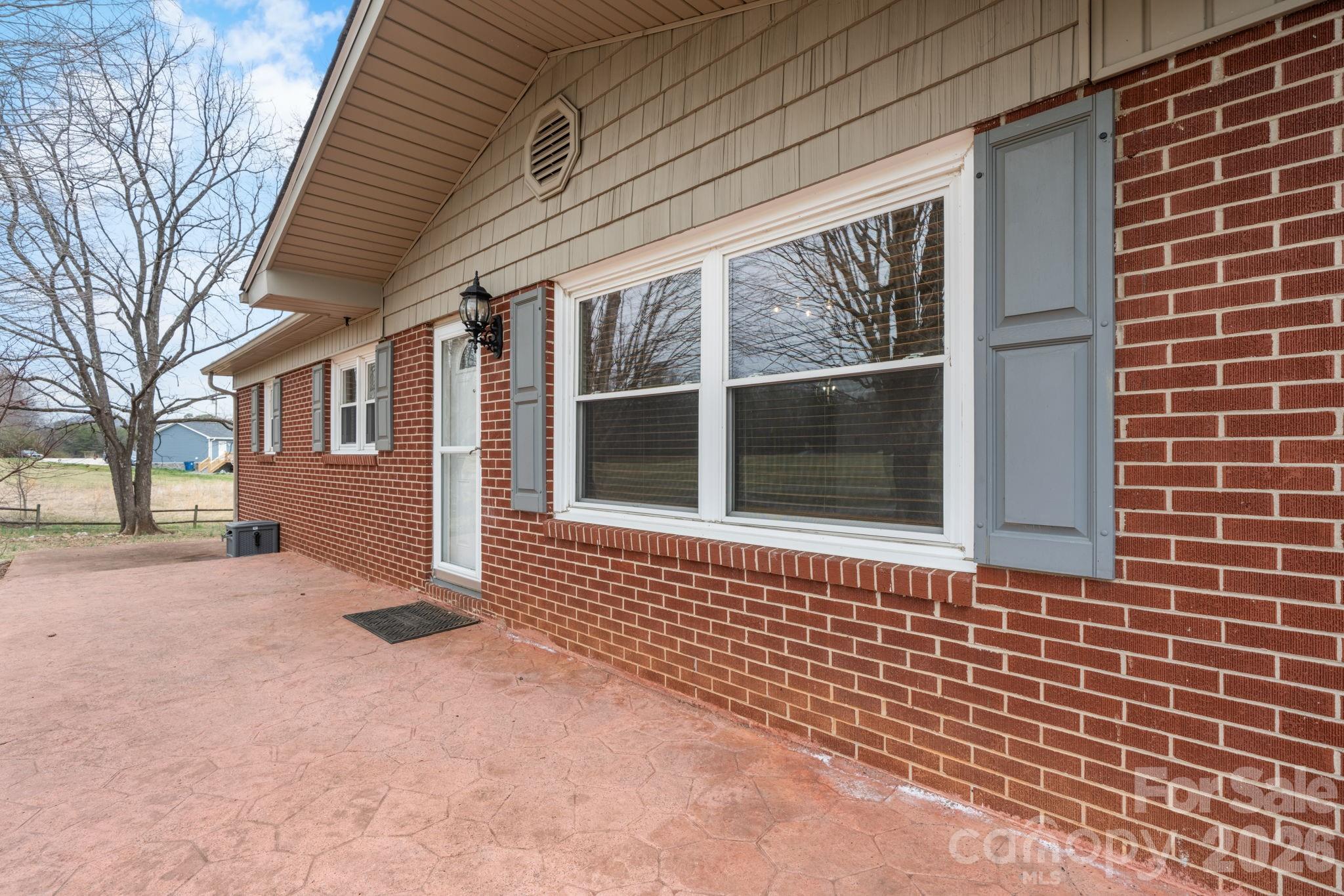 309 Sheldon Street Property Photo 2