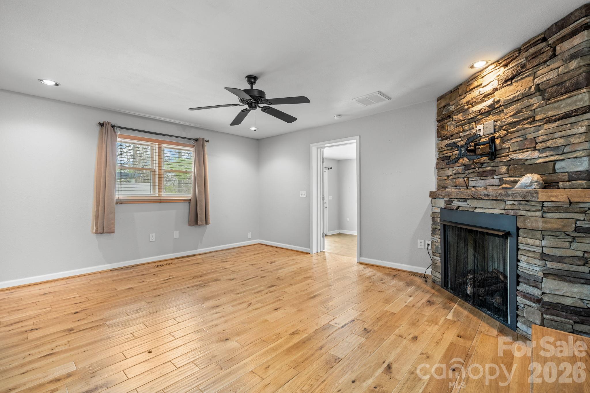 309 Sheldon Street Property Photo 8
