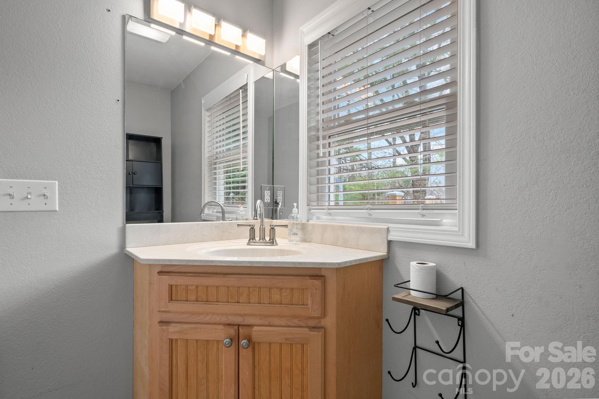309 Sheldon Street Property Photo 13