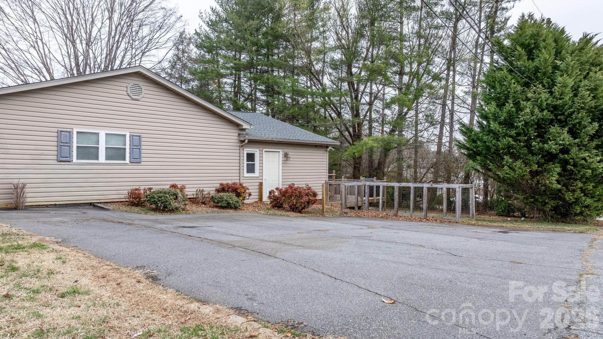 309 Sheldon Street Property Photo 23