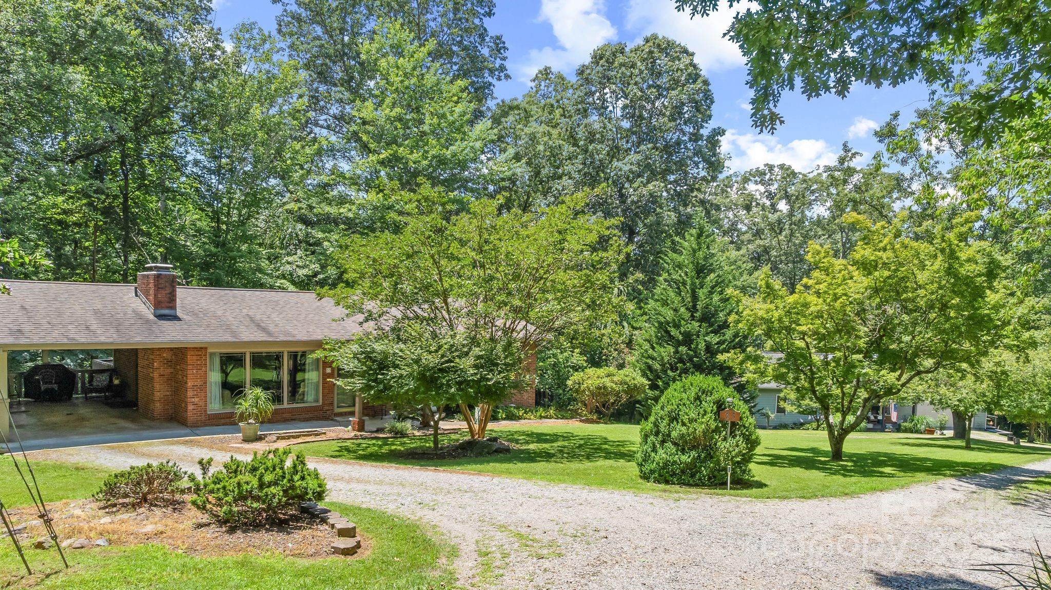 33 & 34 Grandview Court Property Photo 5
