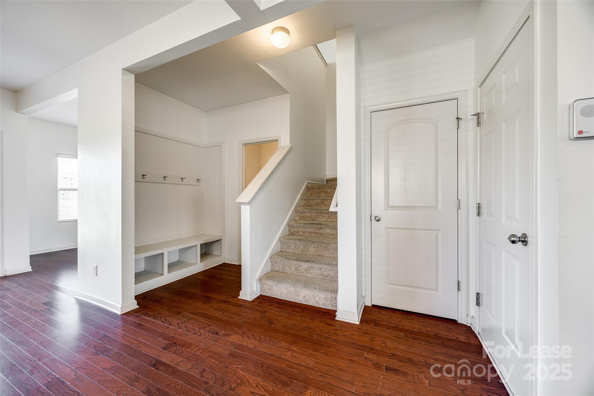 826 Summerlake Drive Property Photo 12
