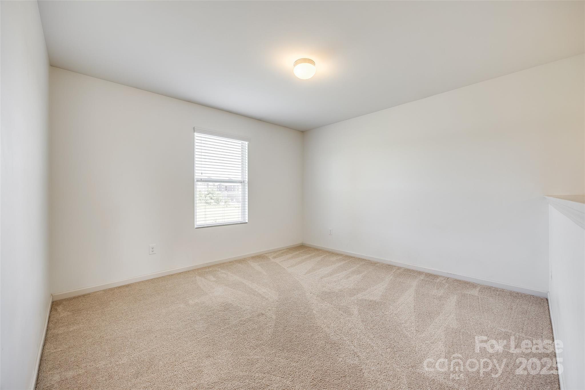 826 Summerlake Drive Property Photo 14