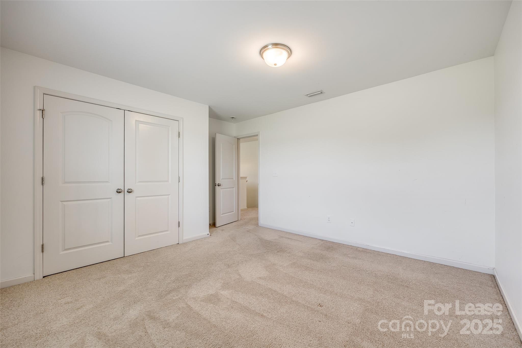 826 Summerlake Drive Property Photo 20