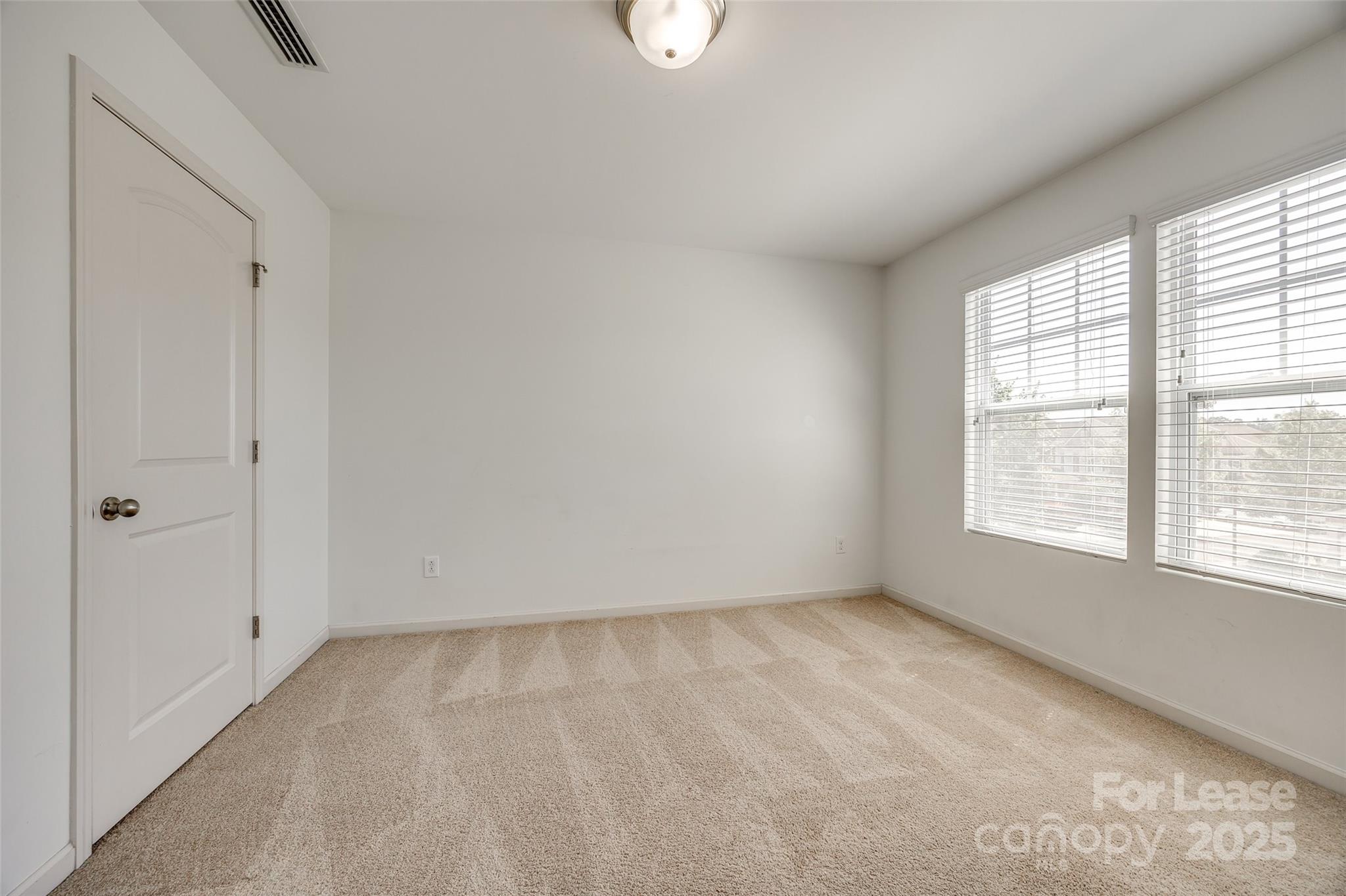 826 Summerlake Drive Property Photo 21