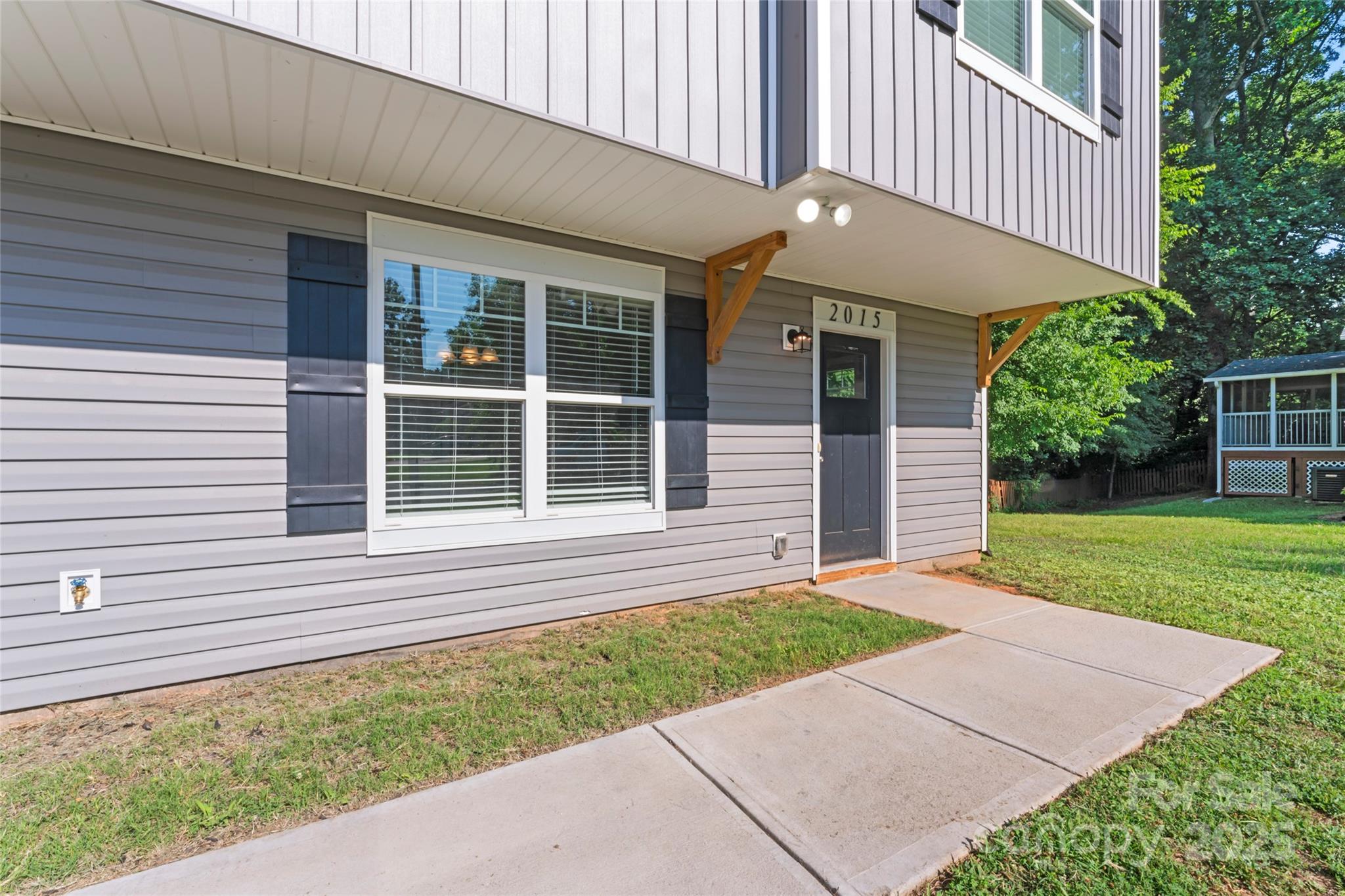 2015 Brantley Creek Drive Property Photo 2