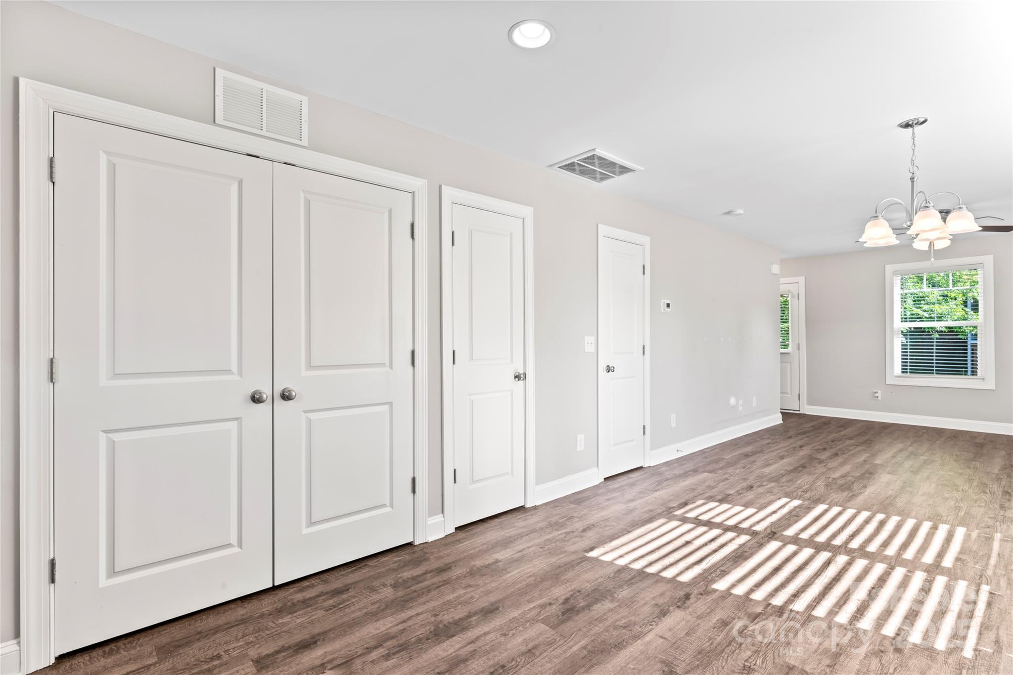 2015 Brantley Creek Drive Property Photo 8