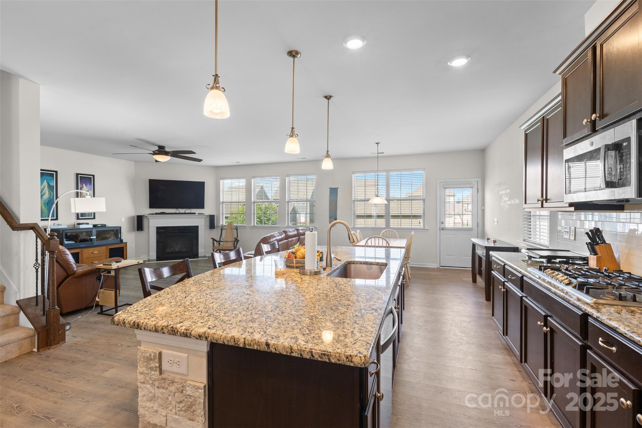 4004 Silverwood Drive Property Photo 15