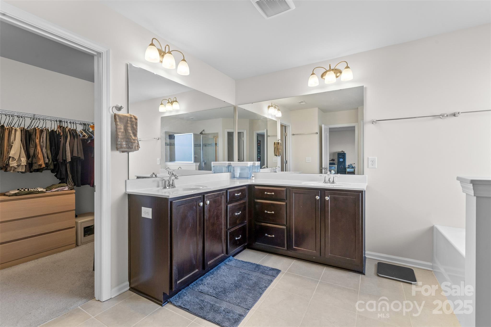 4004 Silverwood Drive Property Photo 23