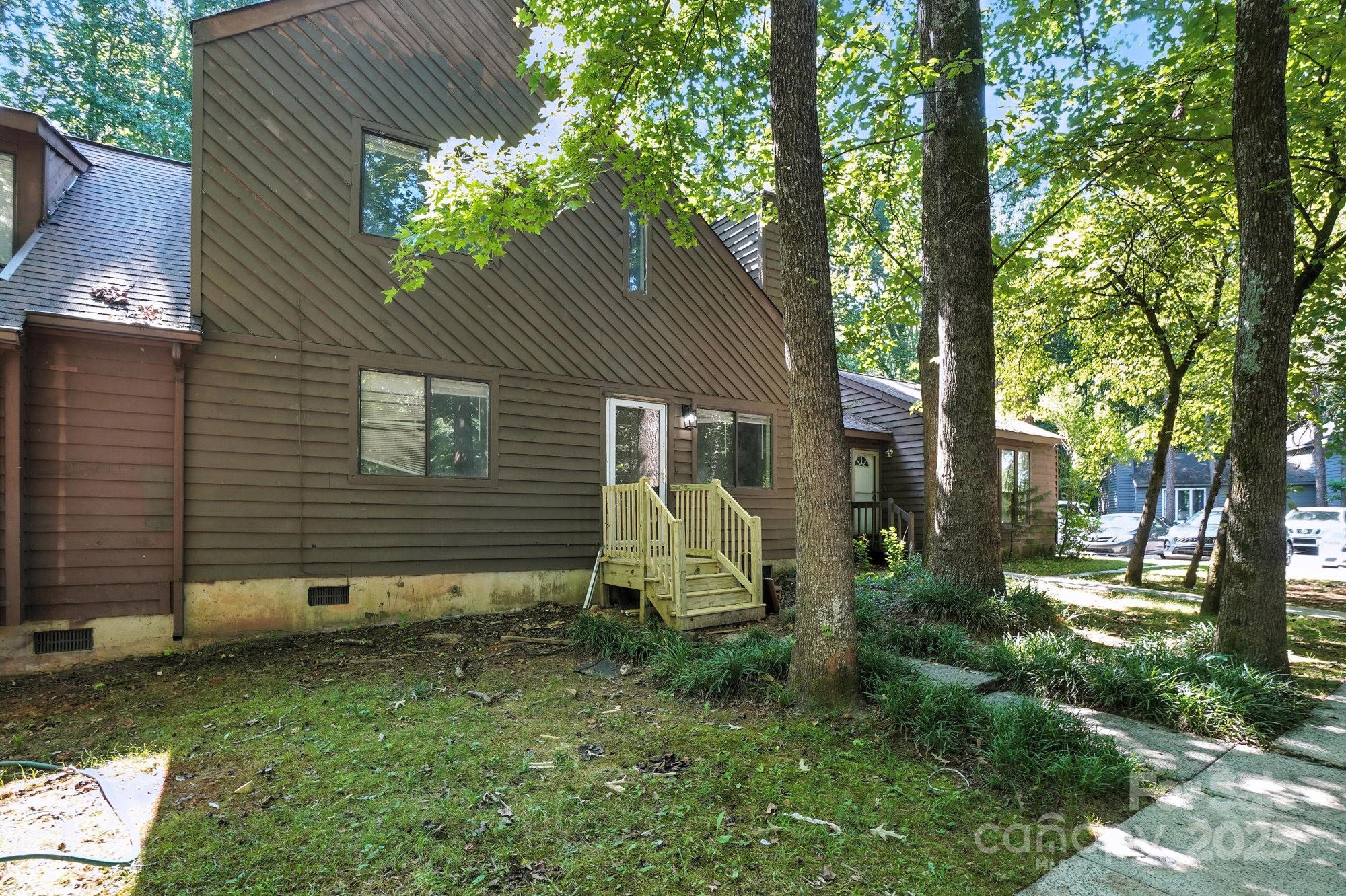 11231 E E W T Harris Boulevard Property Photo 2