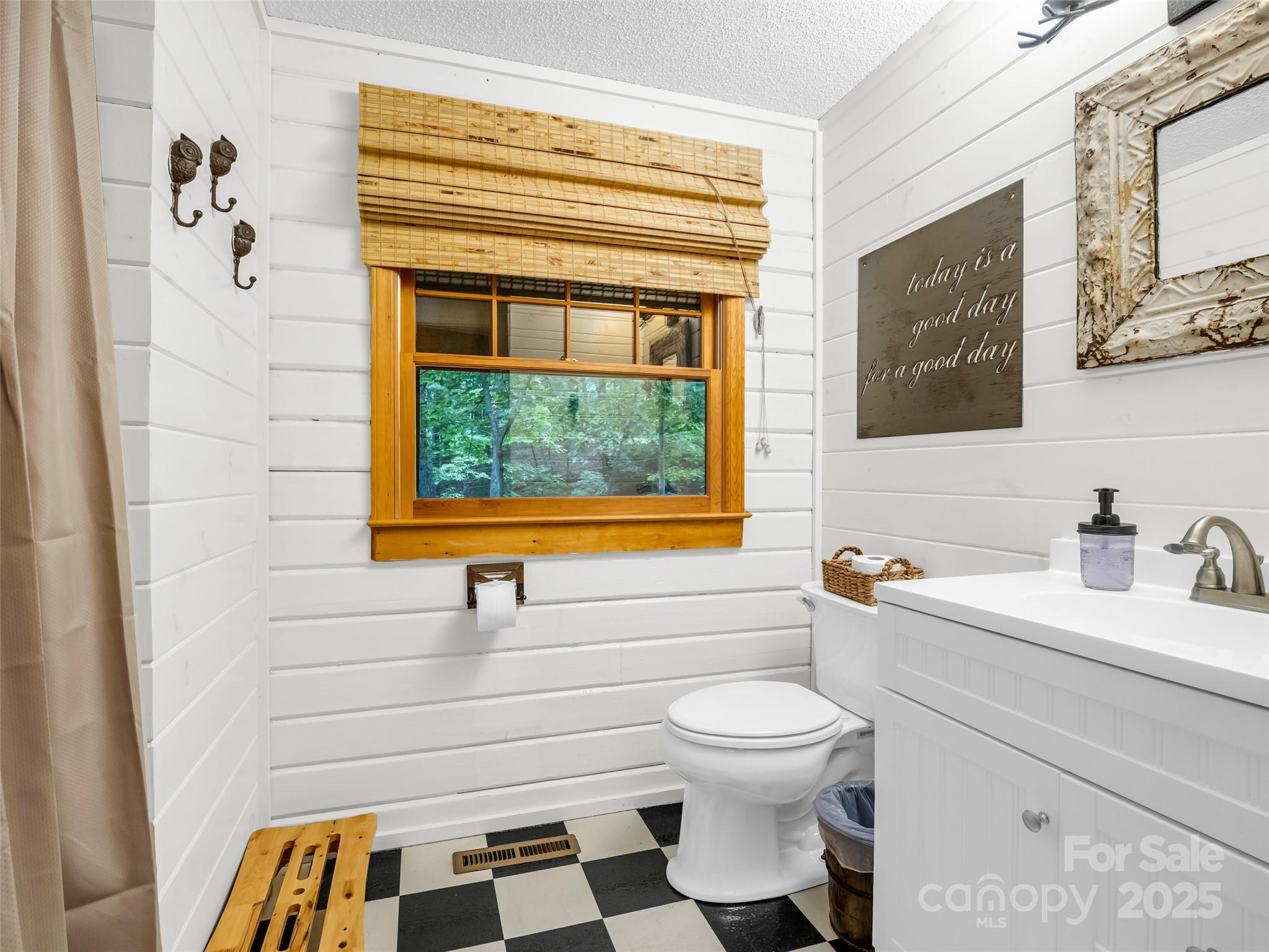 116 Chalet Road Property Photo 23