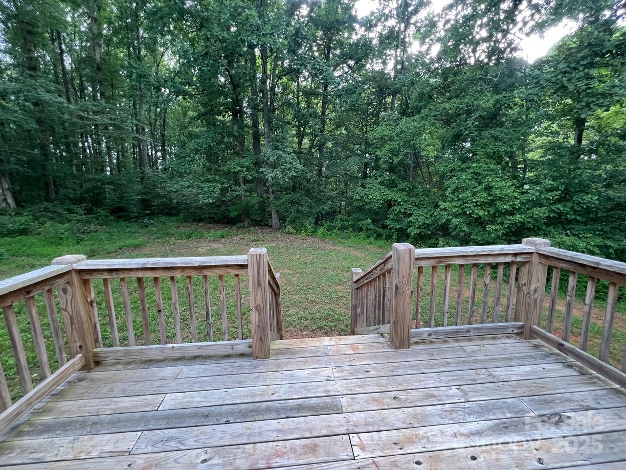 6581 Emerald Isle Drive Property Photo 6