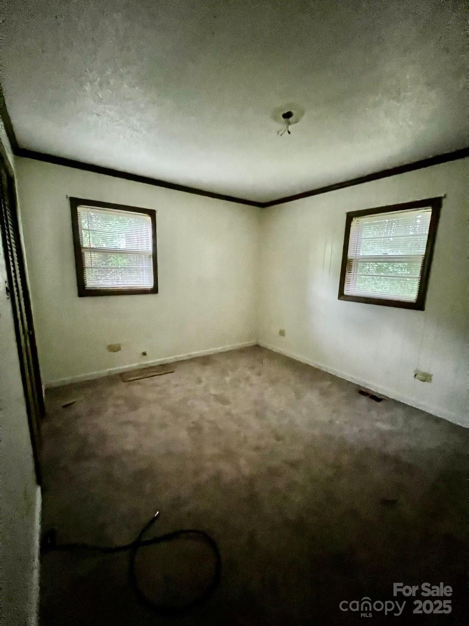 6581 Emerald Isle Drive Property Photo 13