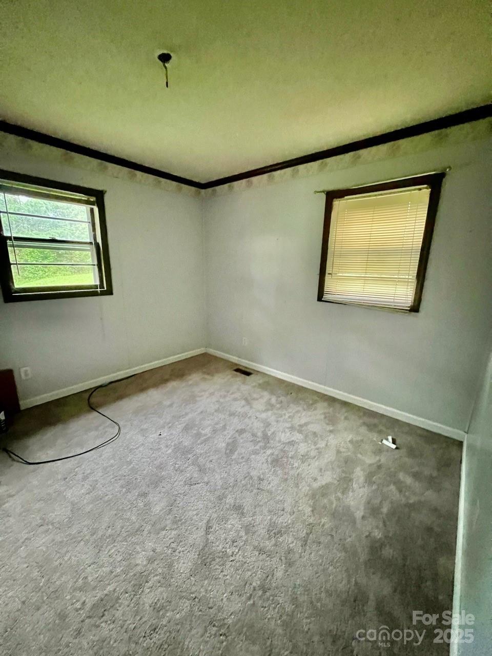 6581 Emerald Isle Drive Property Photo 14