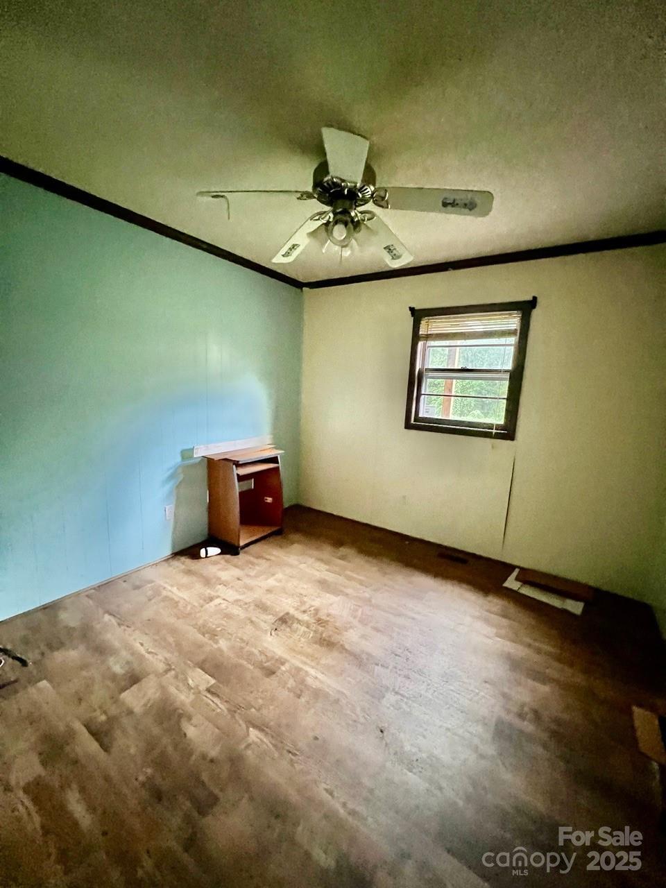 6581 Emerald Isle Drive Property Photo 15