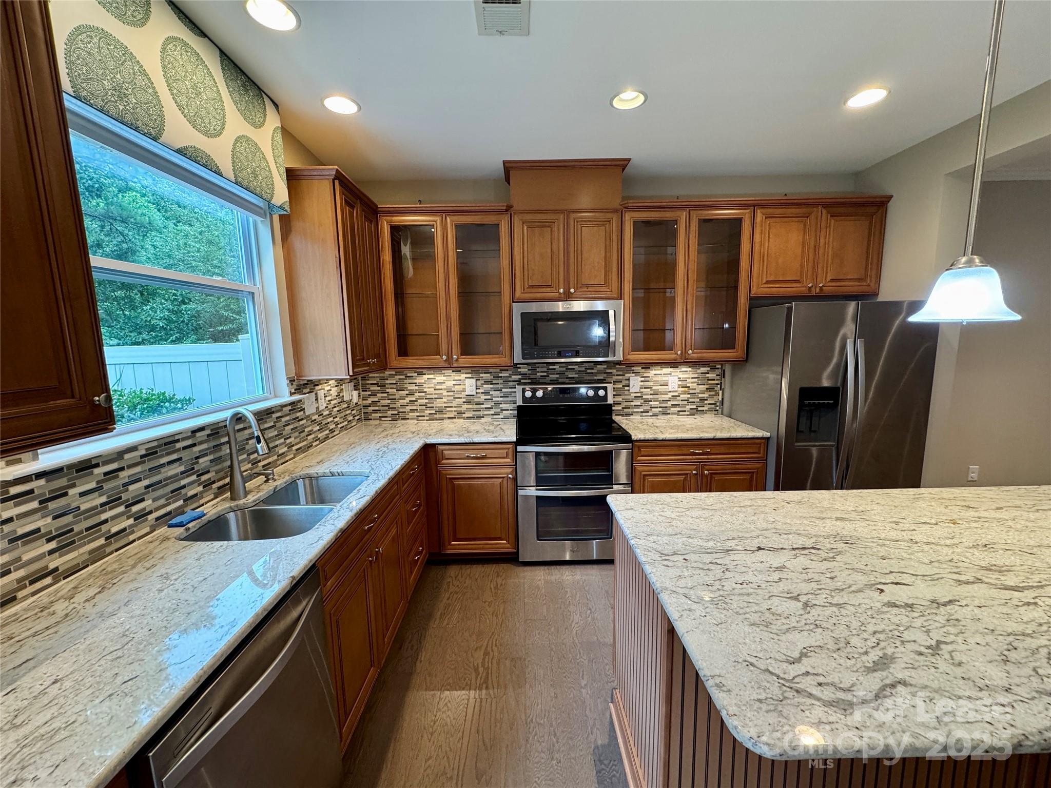 9623 Glenburn Lane Property Photo 10