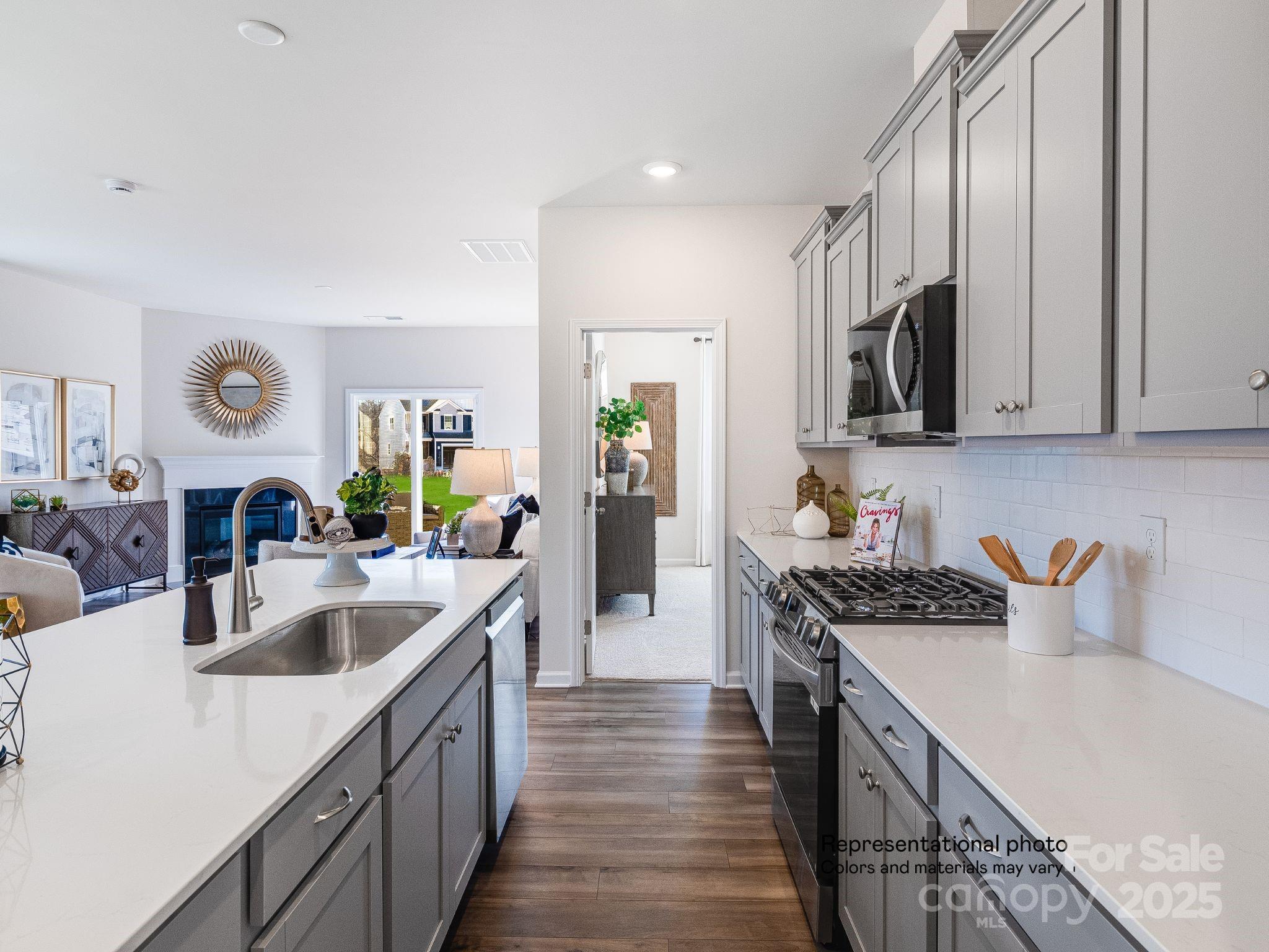 1614 Swallow Tail Drive Property Photo 8