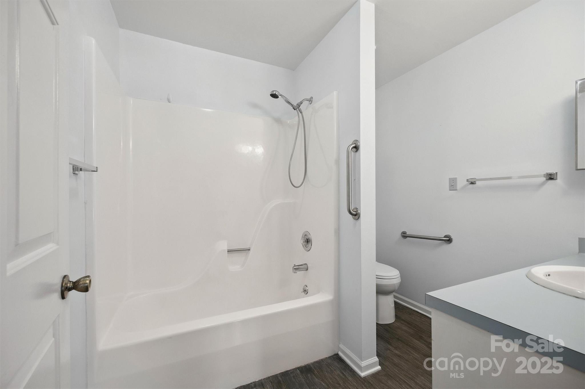248 Pointe Circle Property Photo 9
