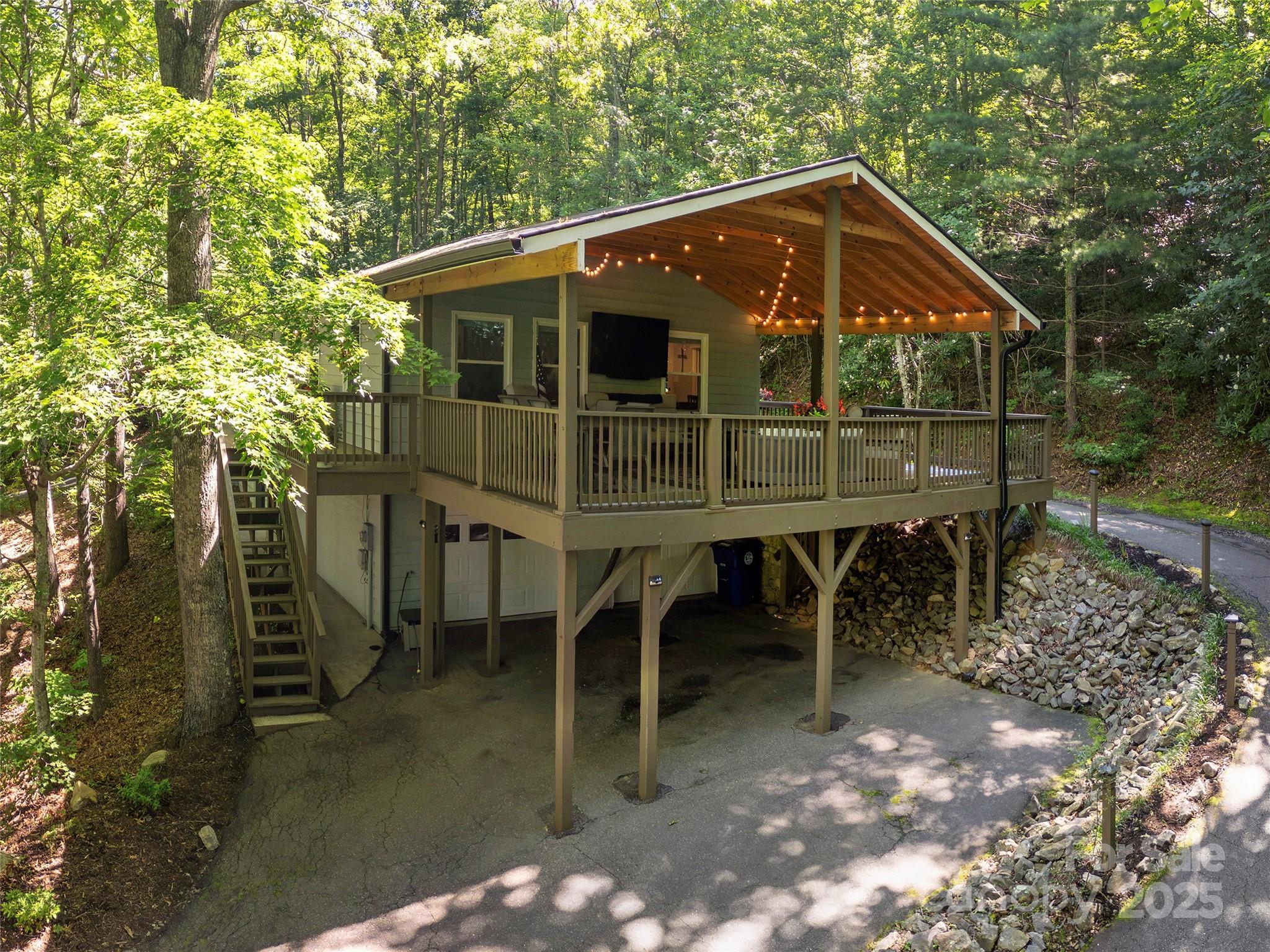 27 Walker Cove Road Property Photo 1