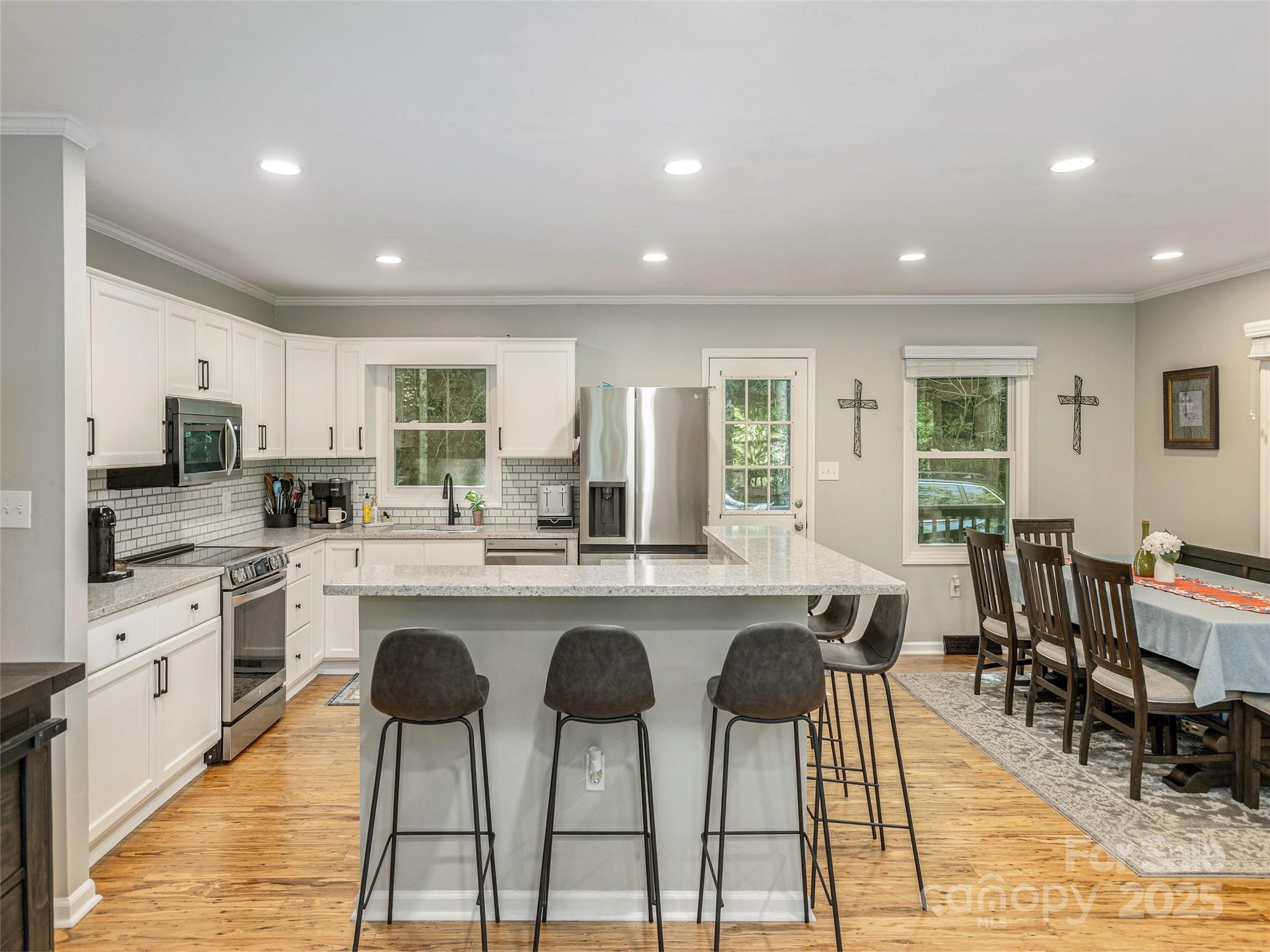 27 Walker Cove Road Property Photo 17