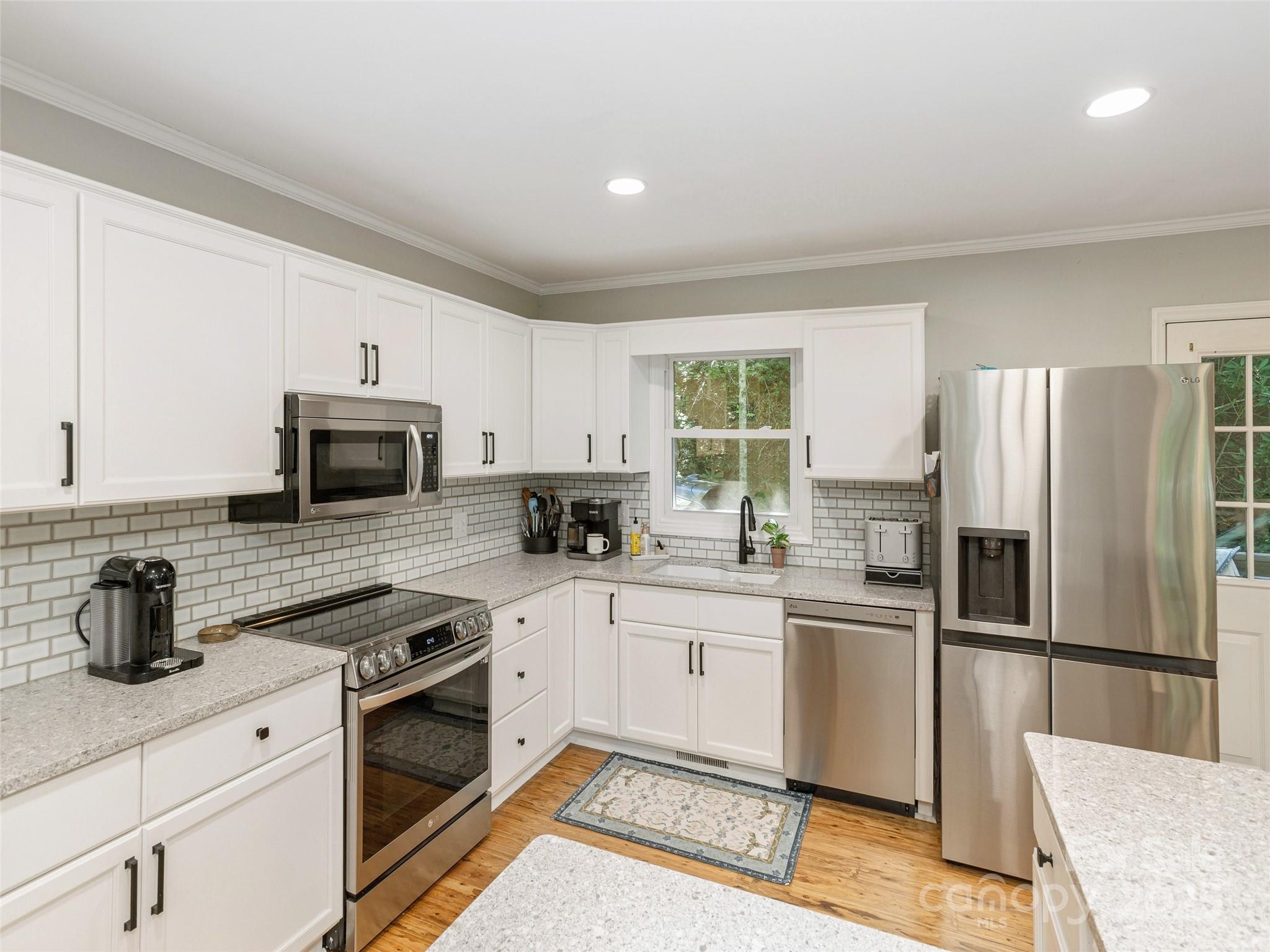 27 Walker Cove Road Property Photo 18