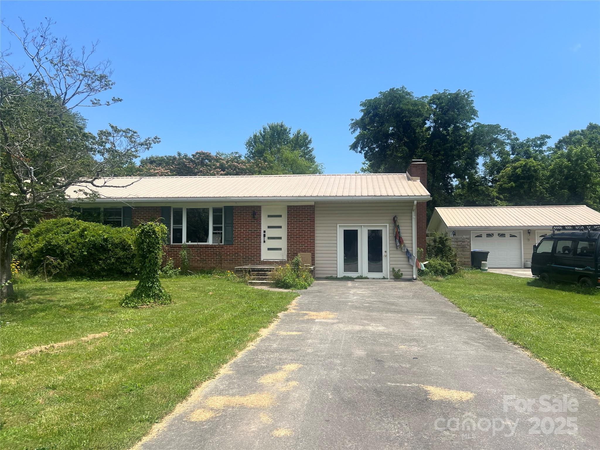 26 Burnette Drive Property Photo 1