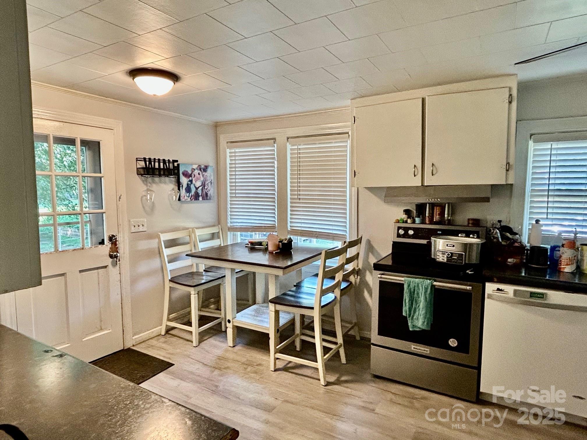 39 Hemphill Road Property Photo 12
