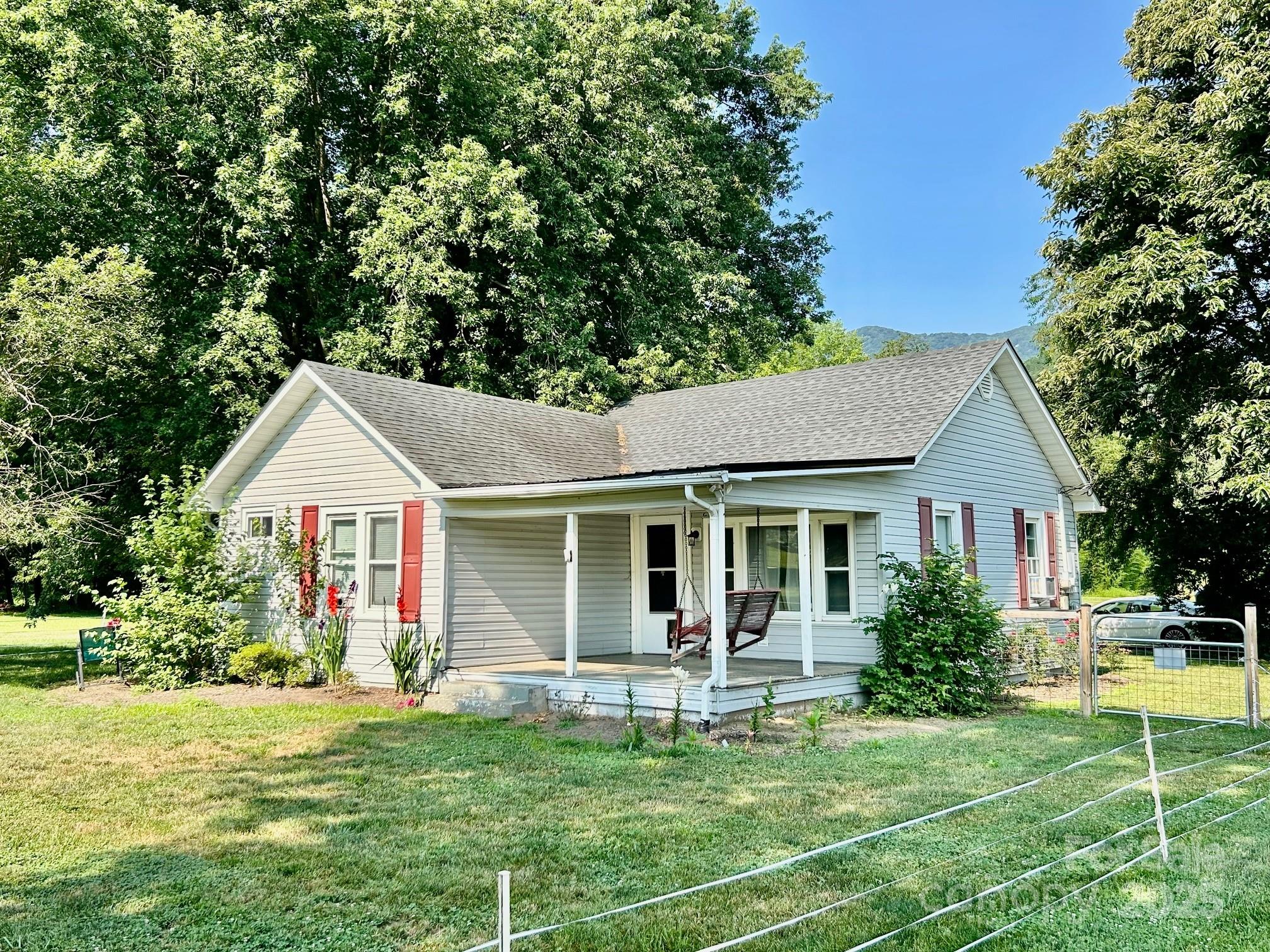 39 Hemphill Road Property Photo 13