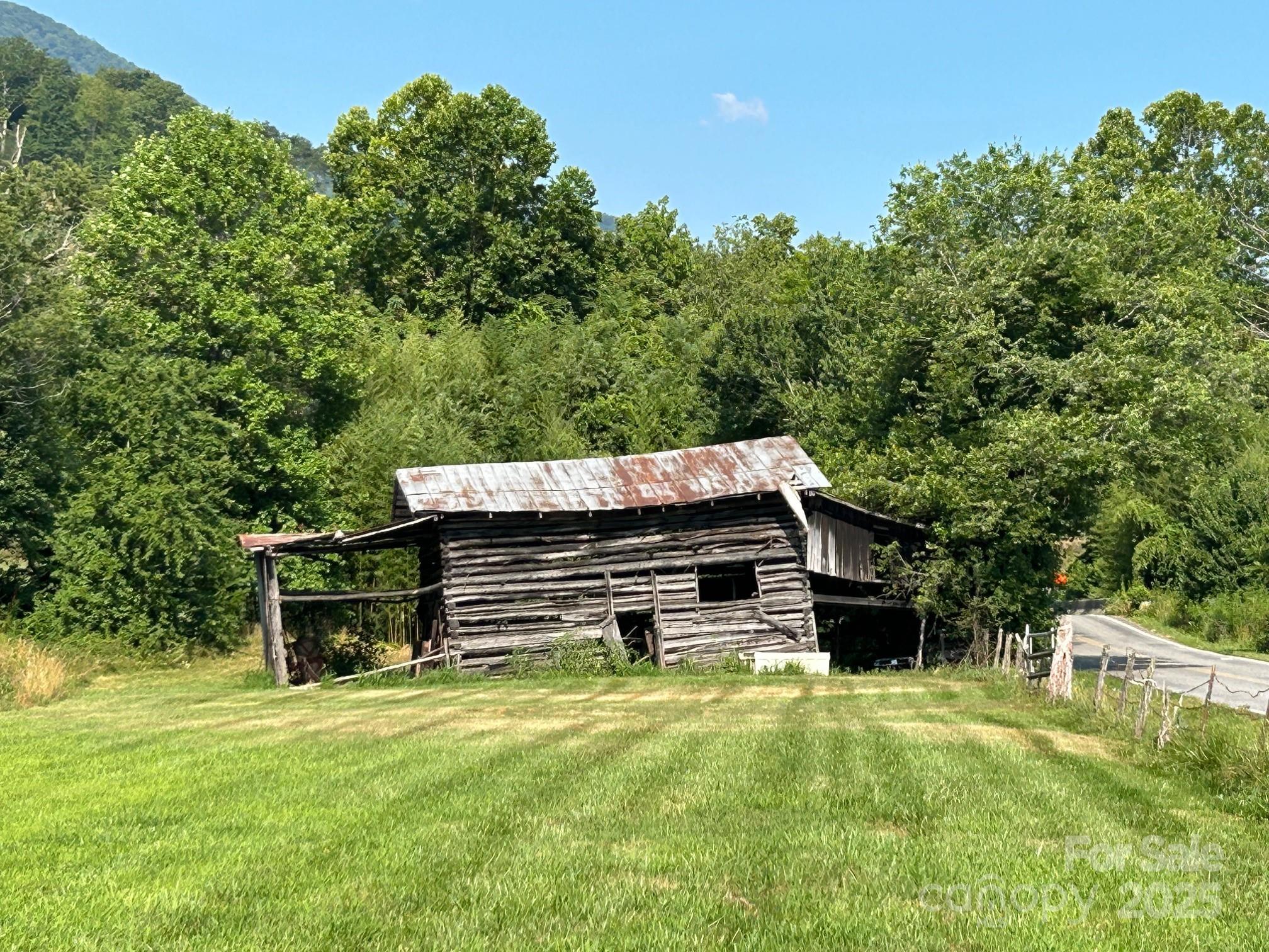 39 Hemphill Road Property Photo 25