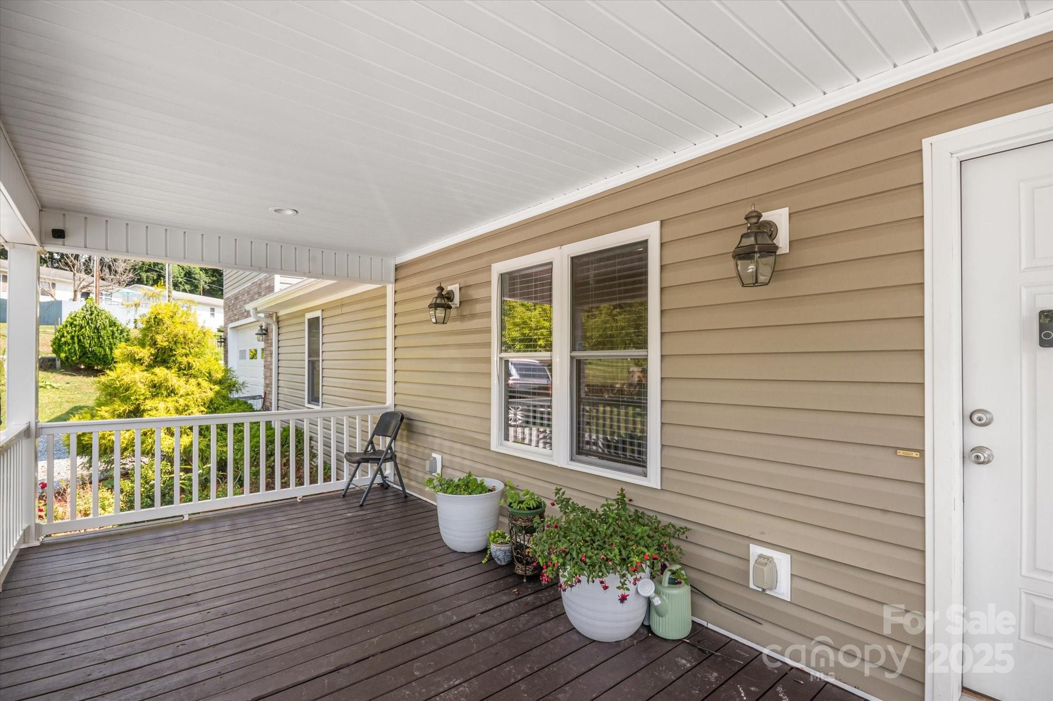40 Alabama Avenue Property Photo 3