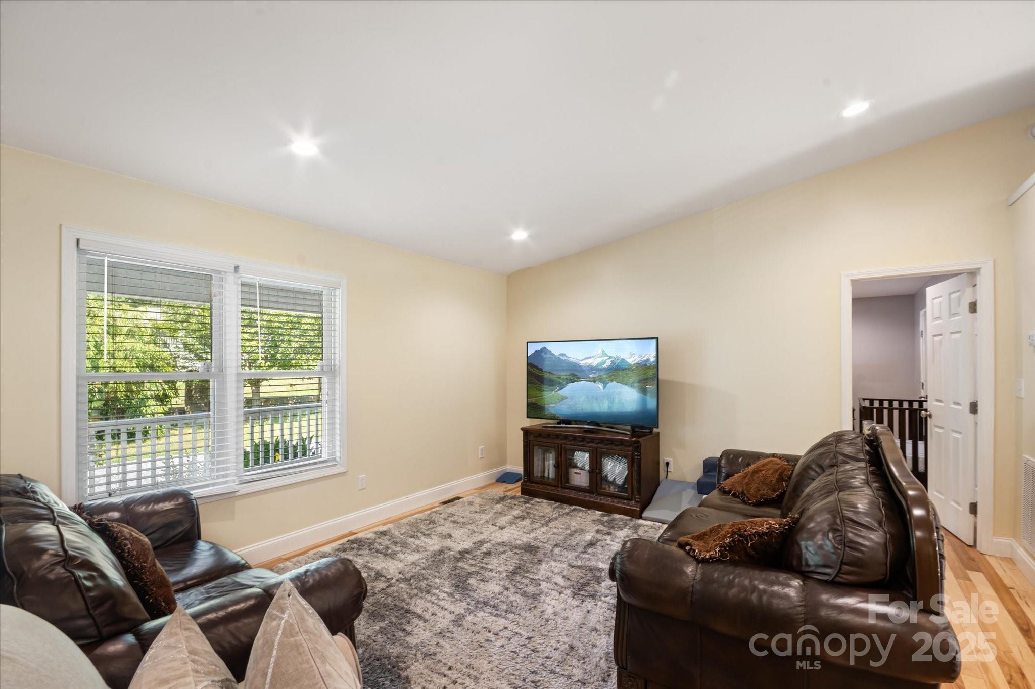 40 Alabama Avenue Property Photo 21