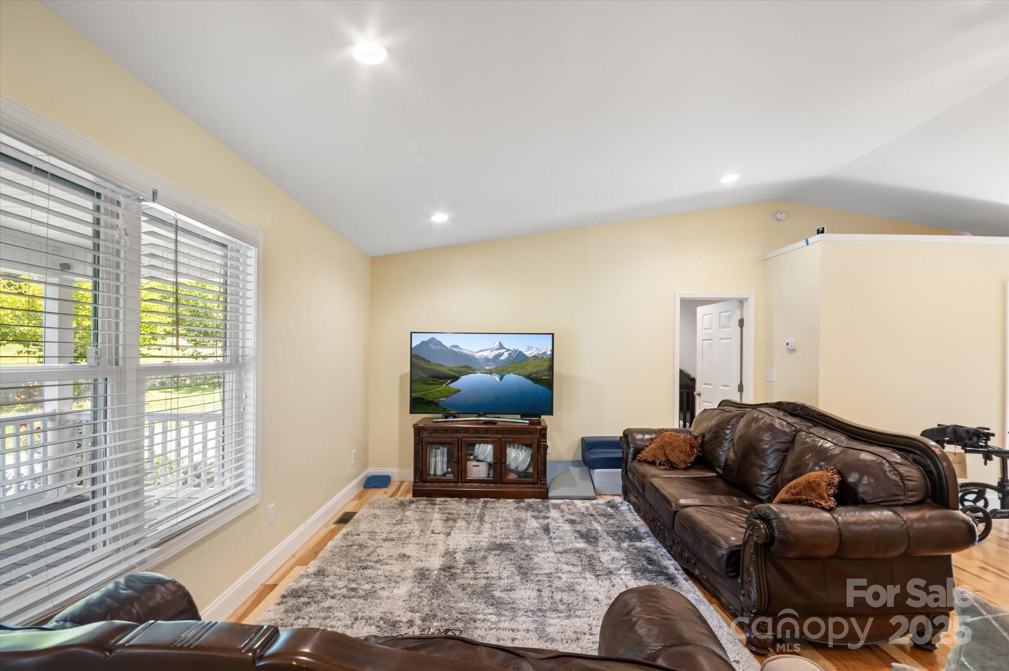 40 Alabama Avenue Property Photo 22