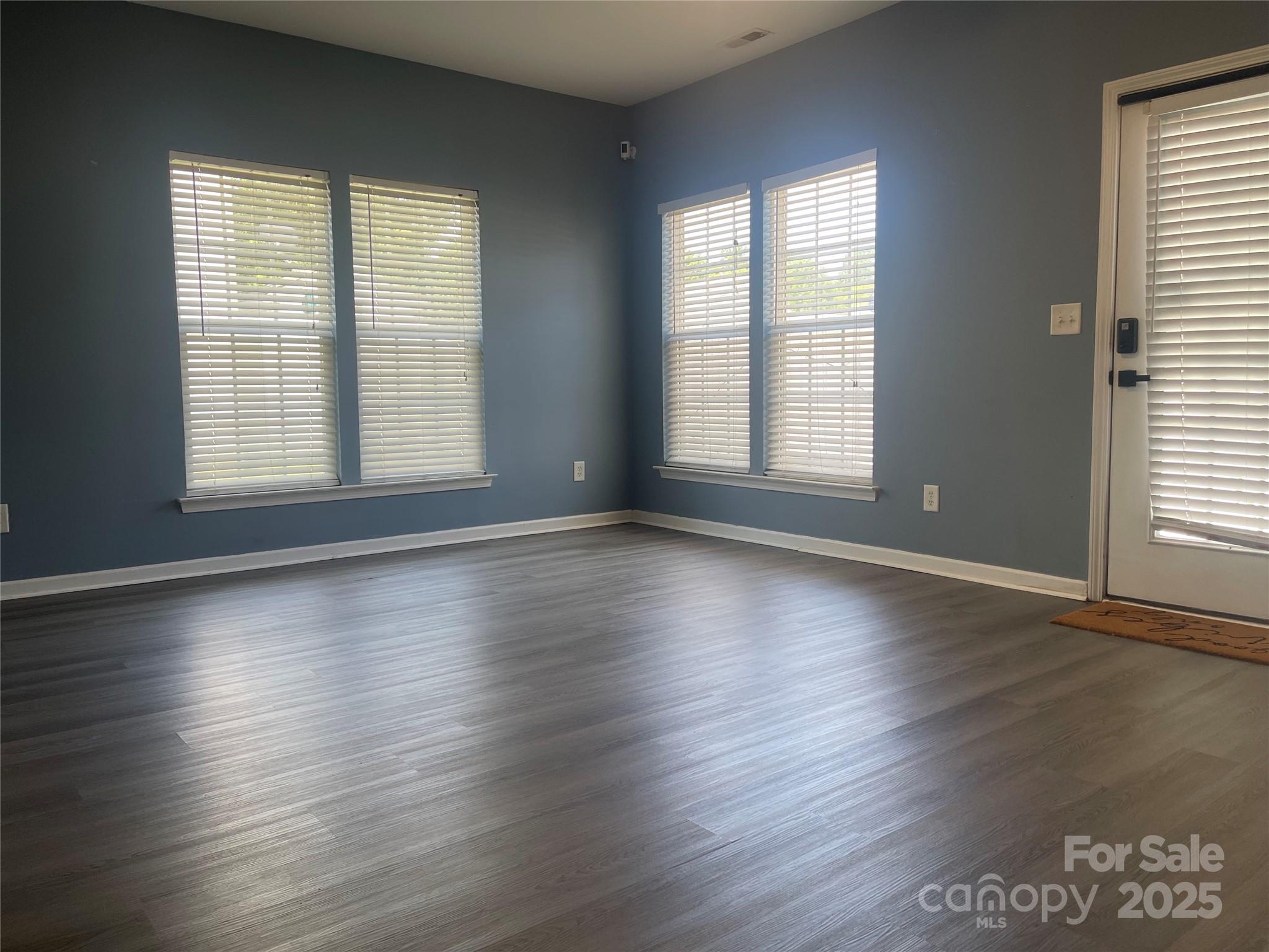 7125 Flying Scotsman Drive Property Photo 6
