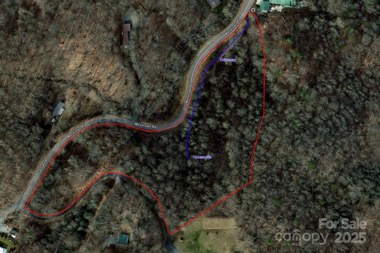 1391 Macktown Road Property Photo 3